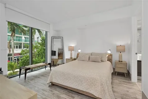 31 SE 6th Street Miami FL 33131