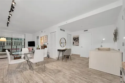 31 SE 6th Street Miami FL 33131
