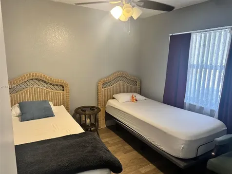 10332 Sunrise Lakes Boulevard Sunrise FL 33322