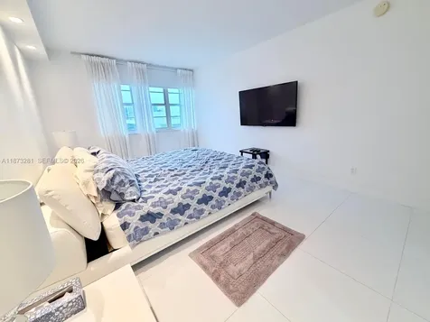 100 Lincoln Road Miami Beach FL 33139