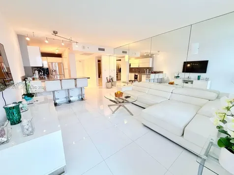 100 Lincoln Road Miami Beach FL 33139