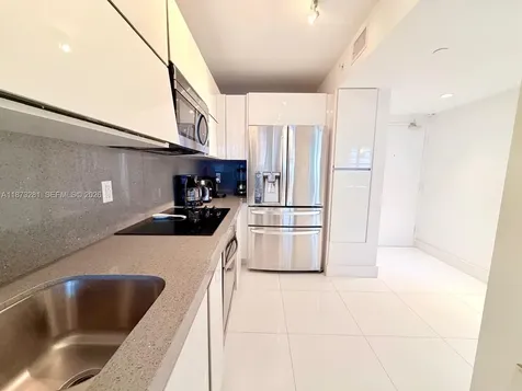 100 Lincoln Road Miami Beach FL 33139