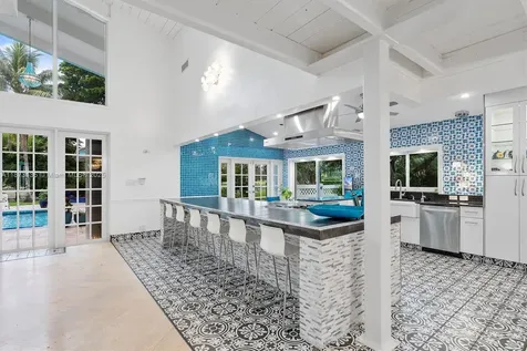 783 W Coco Plum Circle Plantation FL 33324