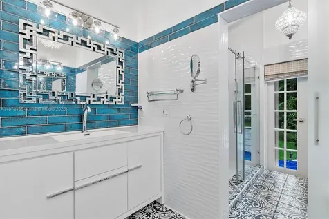 783 W Coco Plum Circle Plantation FL 33324