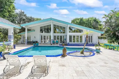 783 W Coco Plum Circle Plantation FL 33324