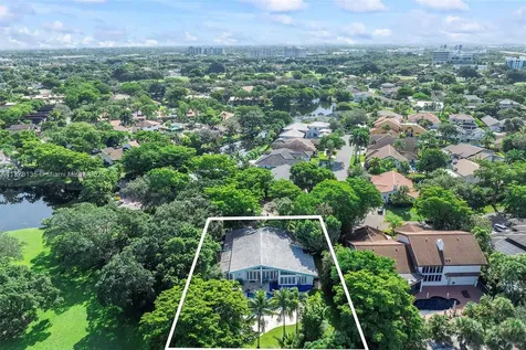 783 W Coco Plum Circle Plantation FL 33324