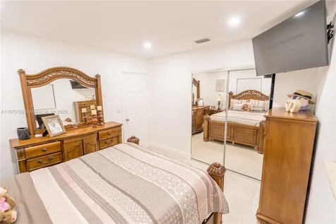 3291 NW 171st Terrace Miami Gardens FL 33056