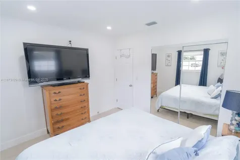3291 NW 171st Terrace Miami Gardens FL 33056