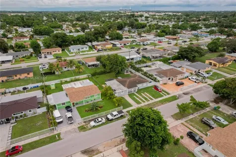 3291 NW 171st Terrace Miami Gardens FL 33056