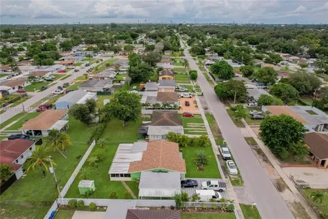 3291 NW 171st Terrace Miami Gardens FL 33056