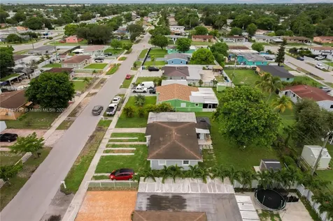 3291 NW 171st Terrace Miami Gardens FL 33056