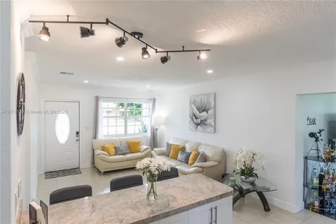 3291 NW 171st Terrace Miami Gardens FL 33056