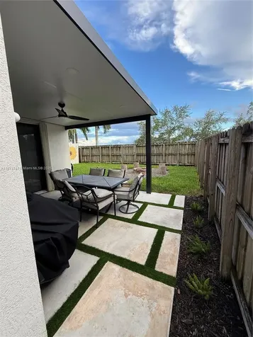 3372 SE 7th Court Homestead FL 33033