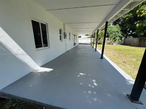 14721 Pierce Street Miami FL 33176
