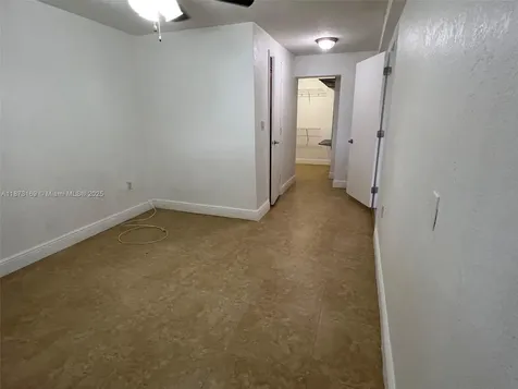 14721 Pierce Street Miami FL 33176