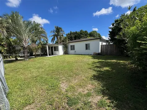 14721 Pierce Street Miami FL 33176