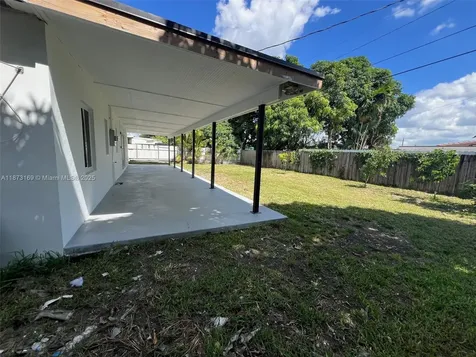 14721 Pierce Street Miami FL 33176