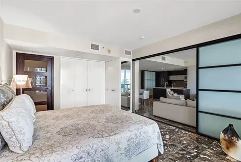5875 Collins Avenue Miami Beach FL 33140
