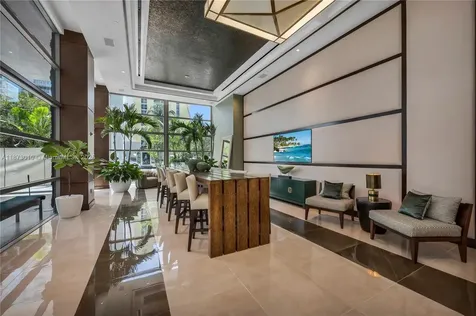5875 Collins Avenue Miami Beach FL 33140