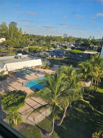 20400 W Country Club Drive Aventura FL 33180