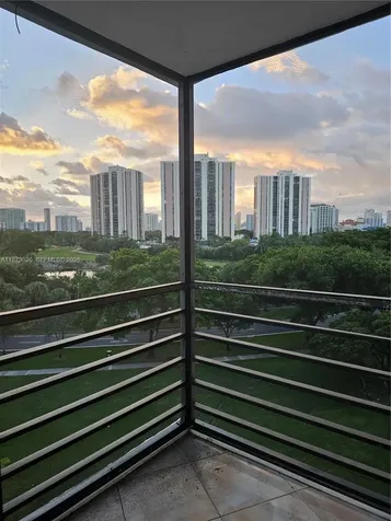 20400 W Country Club Drive Aventura FL 33180