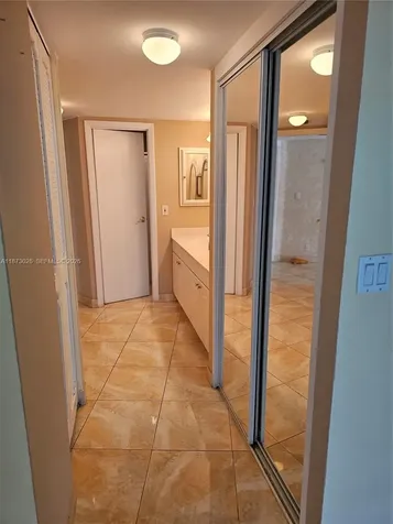 20400 W Country Club Drive Aventura FL 33180
