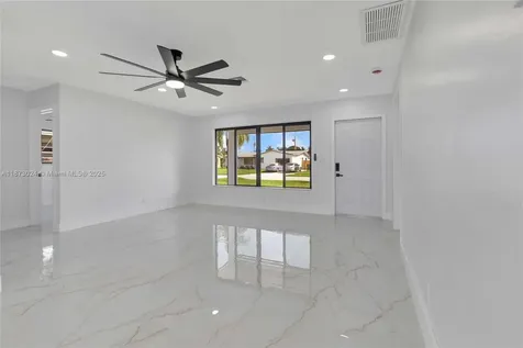 3565 NW 25th Street Lauderdale Lakes FL 33311