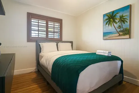 4027 Pierce Street Hollywood FL 33021