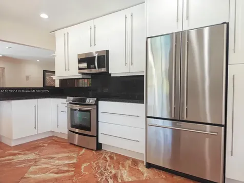 4027 Pierce Street Hollywood FL 33021