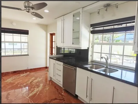 4027 Pierce Street Hollywood FL 33021