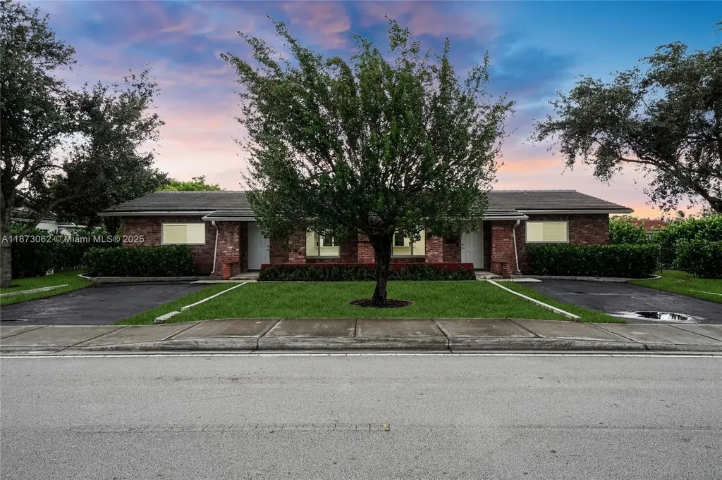 7516 NW 44th Court Coral Springs FL 33065