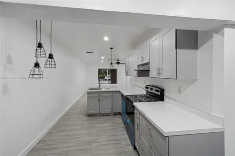 7516 NW 44th Court Coral Springs FL 33065