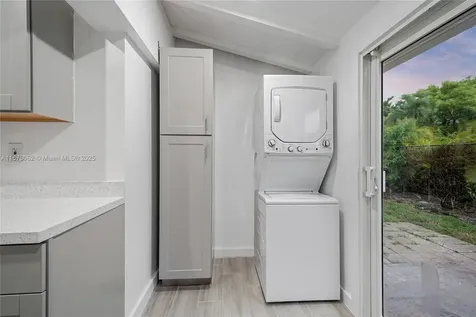 7516 NW 44th Court Coral Springs FL 33065