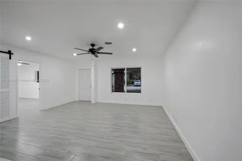 7516 NW 44th Court Coral Springs FL 33065