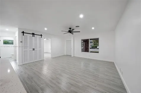7516 NW 44th Court Coral Springs FL 33065