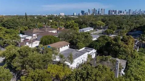 180 NW 59th Street Miami FL 33127