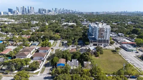 180 NW 59th Street Miami FL 33127