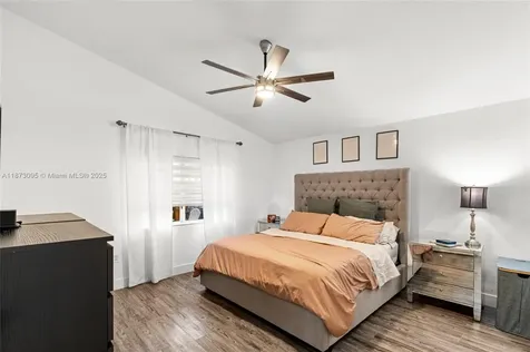 9261 SW 208th Terrace Cutler Bay FL 33189