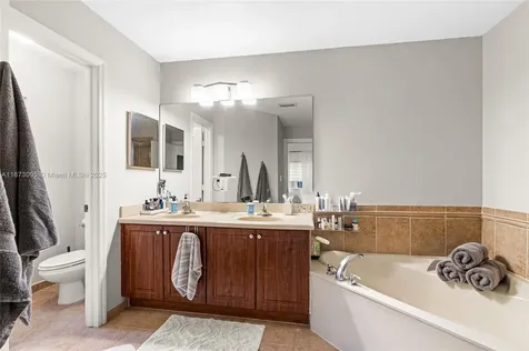 9261 SW 208th Terrace Cutler Bay FL 33189