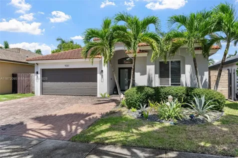 9261 SW 208th Terrace Cutler Bay FL 33189