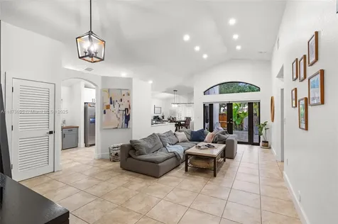 9261 SW 208th Terrace Cutler Bay FL 33189