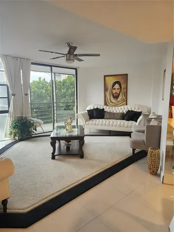 20400 W Country Club Drive Aventura FL 33180