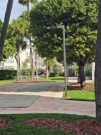 20400 W Country Club Drive Aventura FL 33180