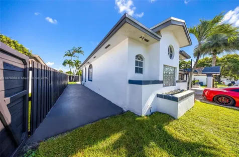 13215 SW 53rd Street Miami FL 33175