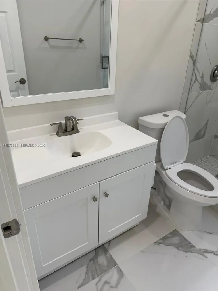 1050 NW 25th Way Fort Lauderdale FL 33311