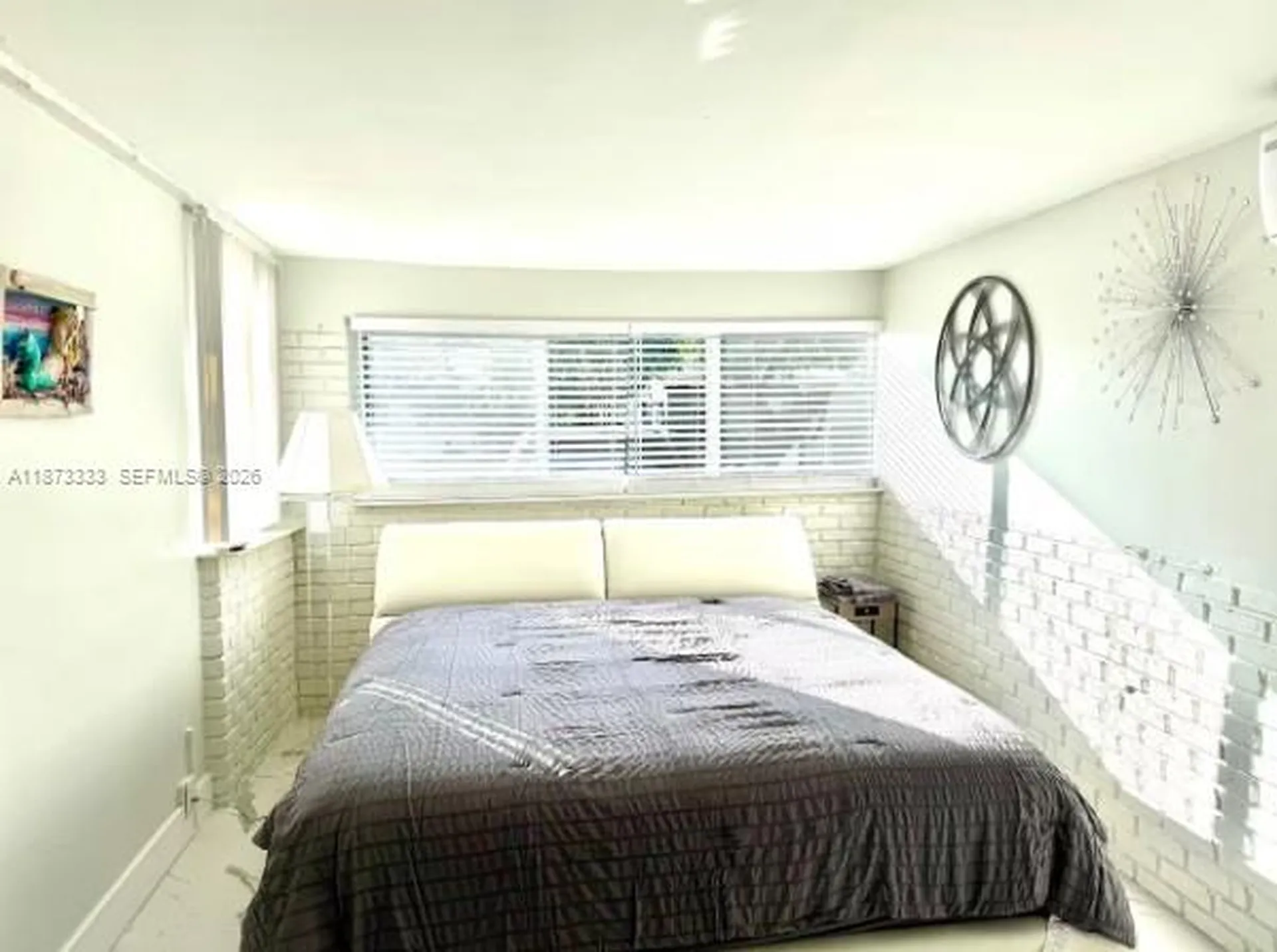 1050 NW 25th Way Fort Lauderdale FL 33311