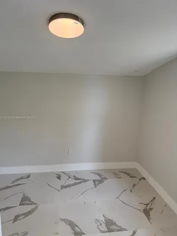 1050 NW 25th Way Fort Lauderdale FL 33311