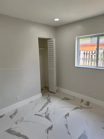 1050 NW 25th Way Fort Lauderdale FL 33311