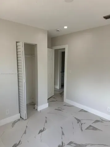 1050 NW 25th Way Fort Lauderdale FL 33311