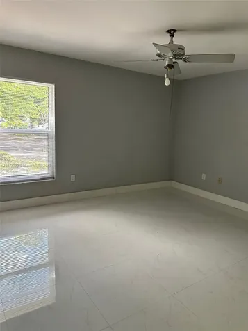 6061 NW 198th Terrace Miami FL 33015